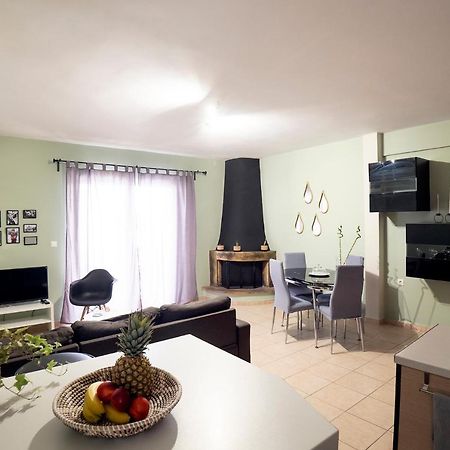 Cozy Apartment St John Chalkís Extérieur photo