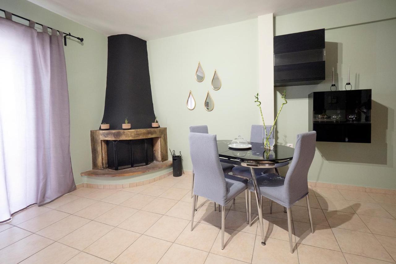 Cozy Apartment St John Chalkís Extérieur photo